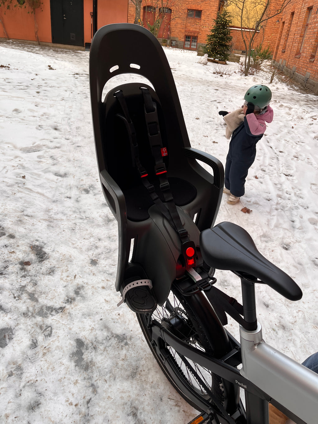 Hamax Zenith – Stylisk och smidig barnsits